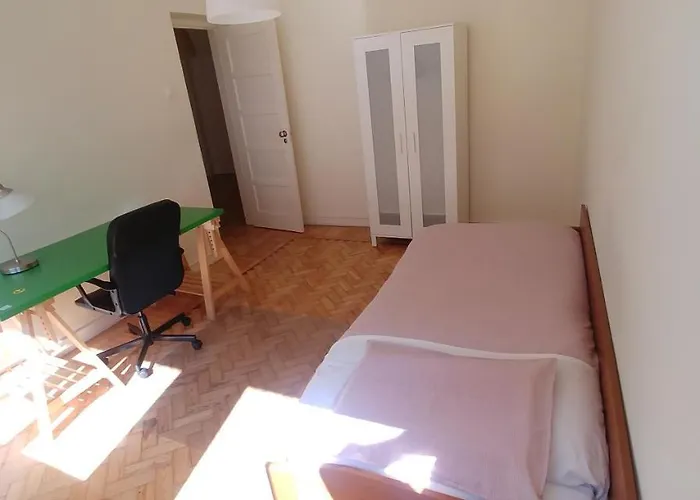 Couette-café In The Heart Of *